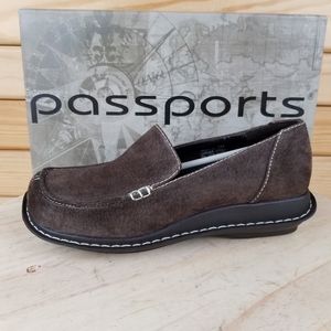 NEW Chinese Laundry 'Passports' Suede Leather Moc Toe Loafers Slip on Shoes 8 M